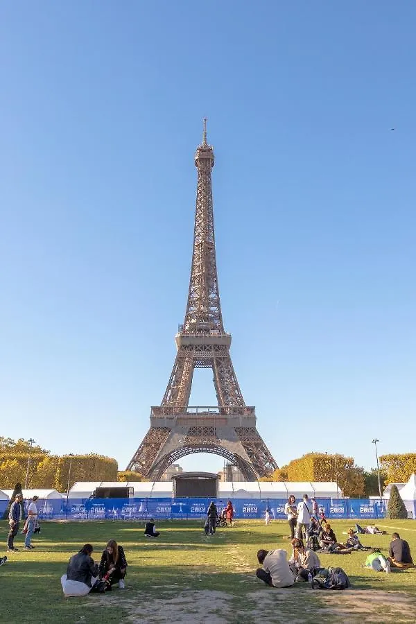 Suite Raphael Tour Eiffel Párizs 0*,  Franciaország
